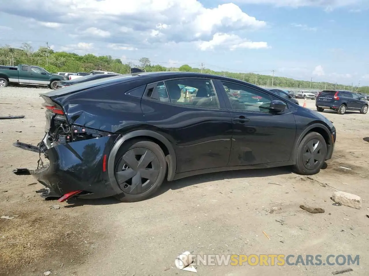 3 Фотография поврежденного автомобиля JTDACAAU1R3047729 TOYOTA PRIUS 2024