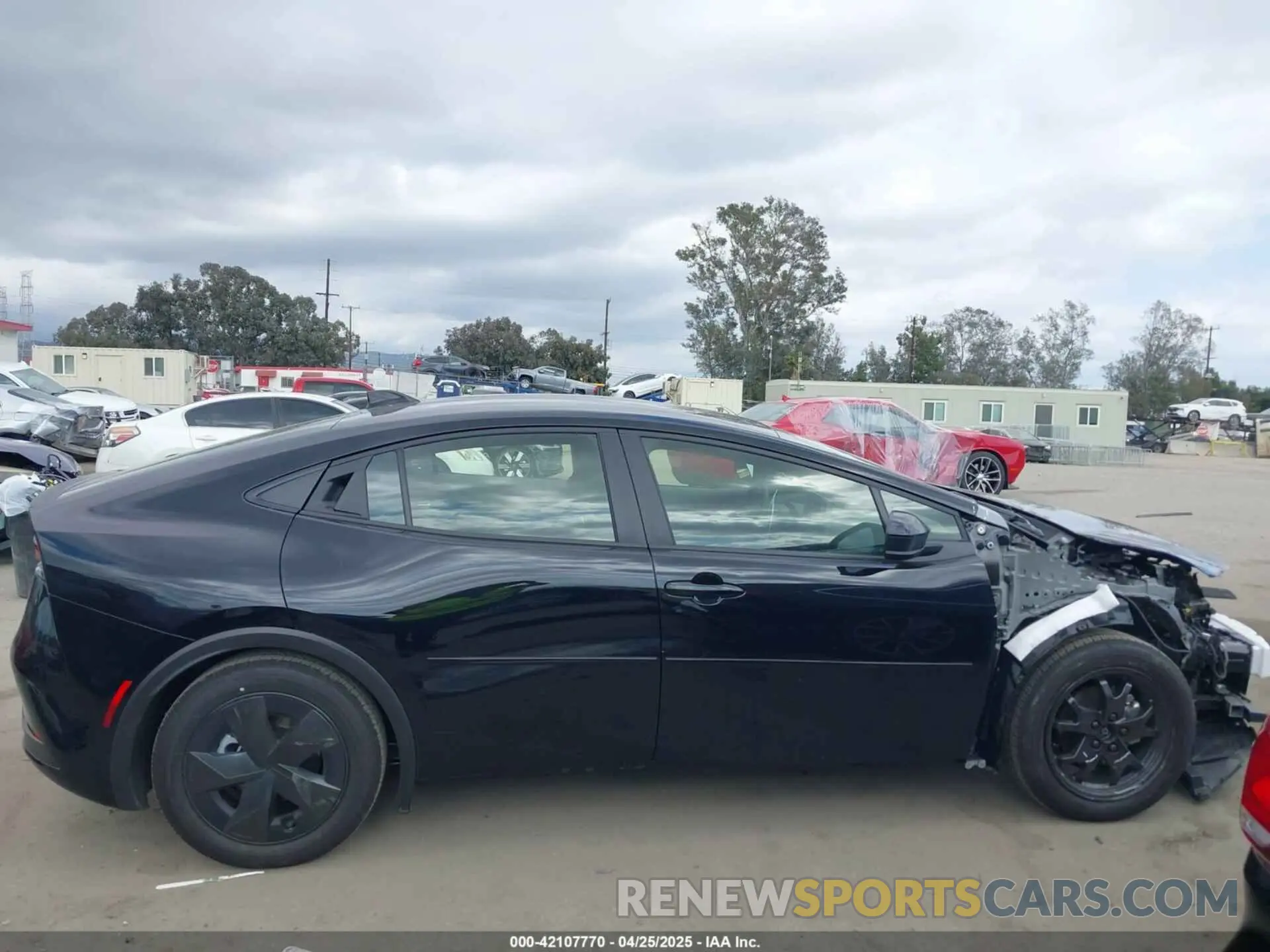 14 Фотография поврежденного автомобиля JTDACAAU2R3046380 TOYOTA PRIUS 2024