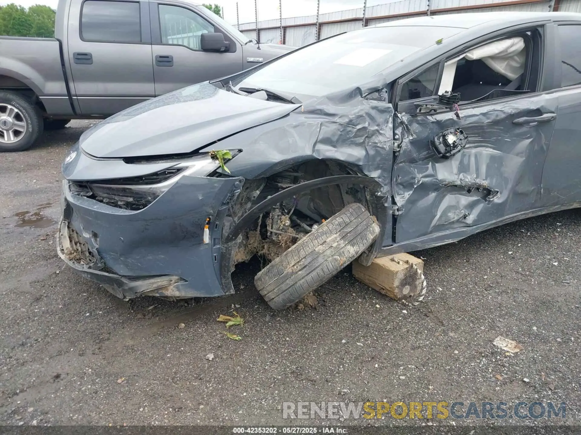 6 Photograph of a damaged car JTDACAAU2R3048503 TOYOTA PRIUS 2024