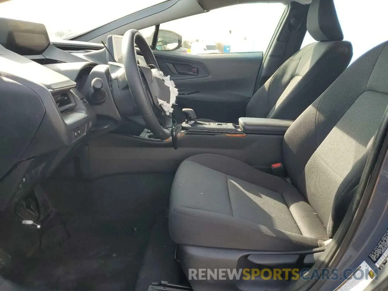 7 Фотография поврежденного автомобиля JTDACAAU3R3020113 TOYOTA PRIUS 2024
