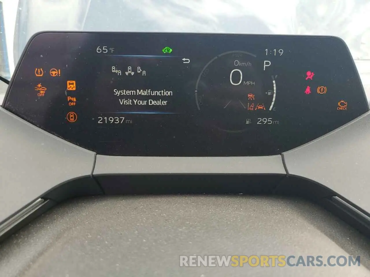 9 Фотография поврежденного автомобиля JTDACAAU4R3021240 TOYOTA PRIUS 2024