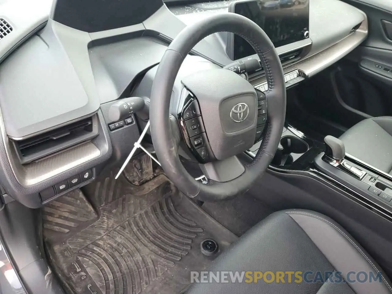 8 Фотография поврежденного автомобиля JTDACAAU4R3024042 TOYOTA PRIUS 2024