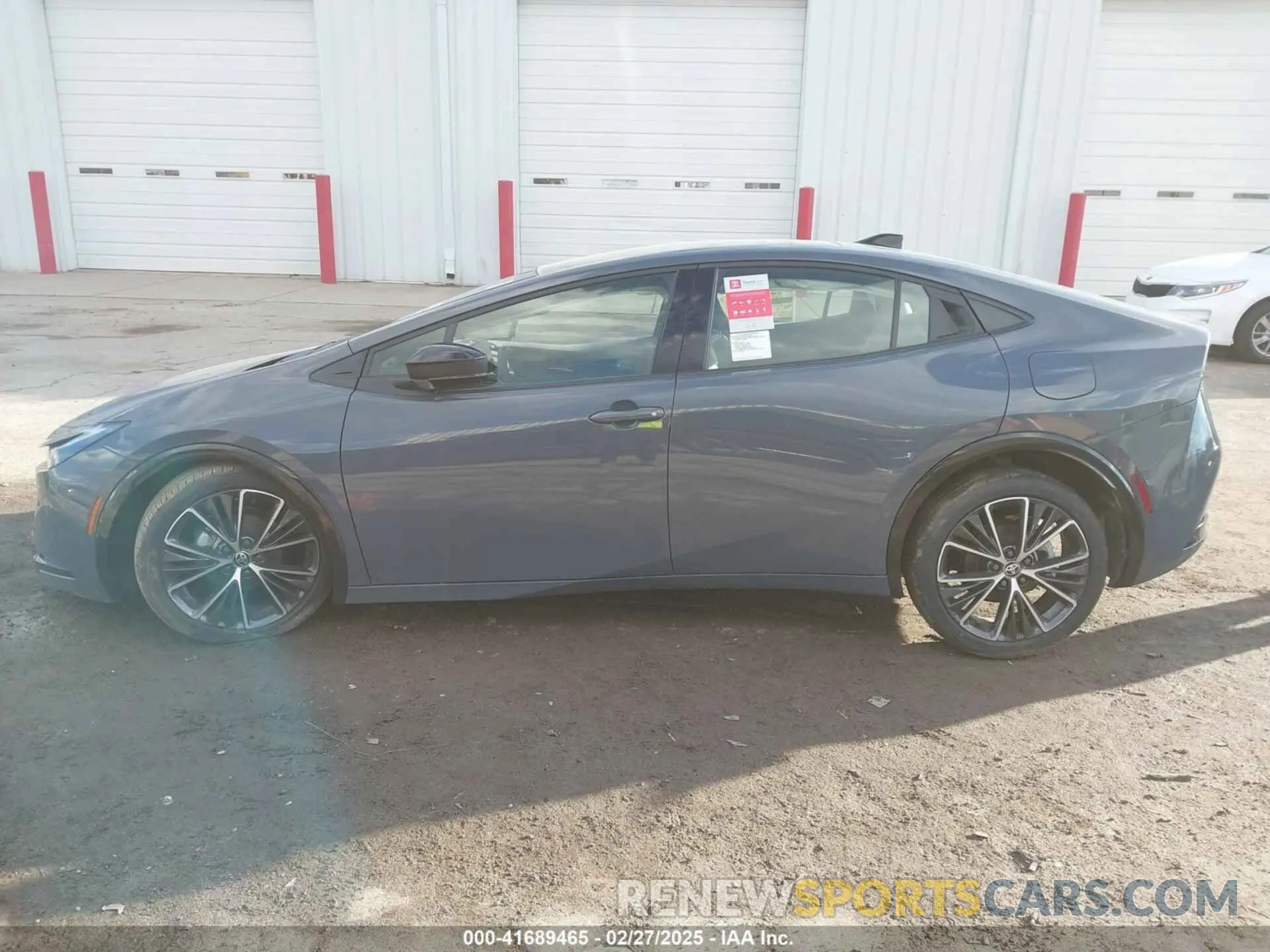 15 Фотография поврежденного автомобиля JTDACAAU4R3035056 TOYOTA PRIUS 2024