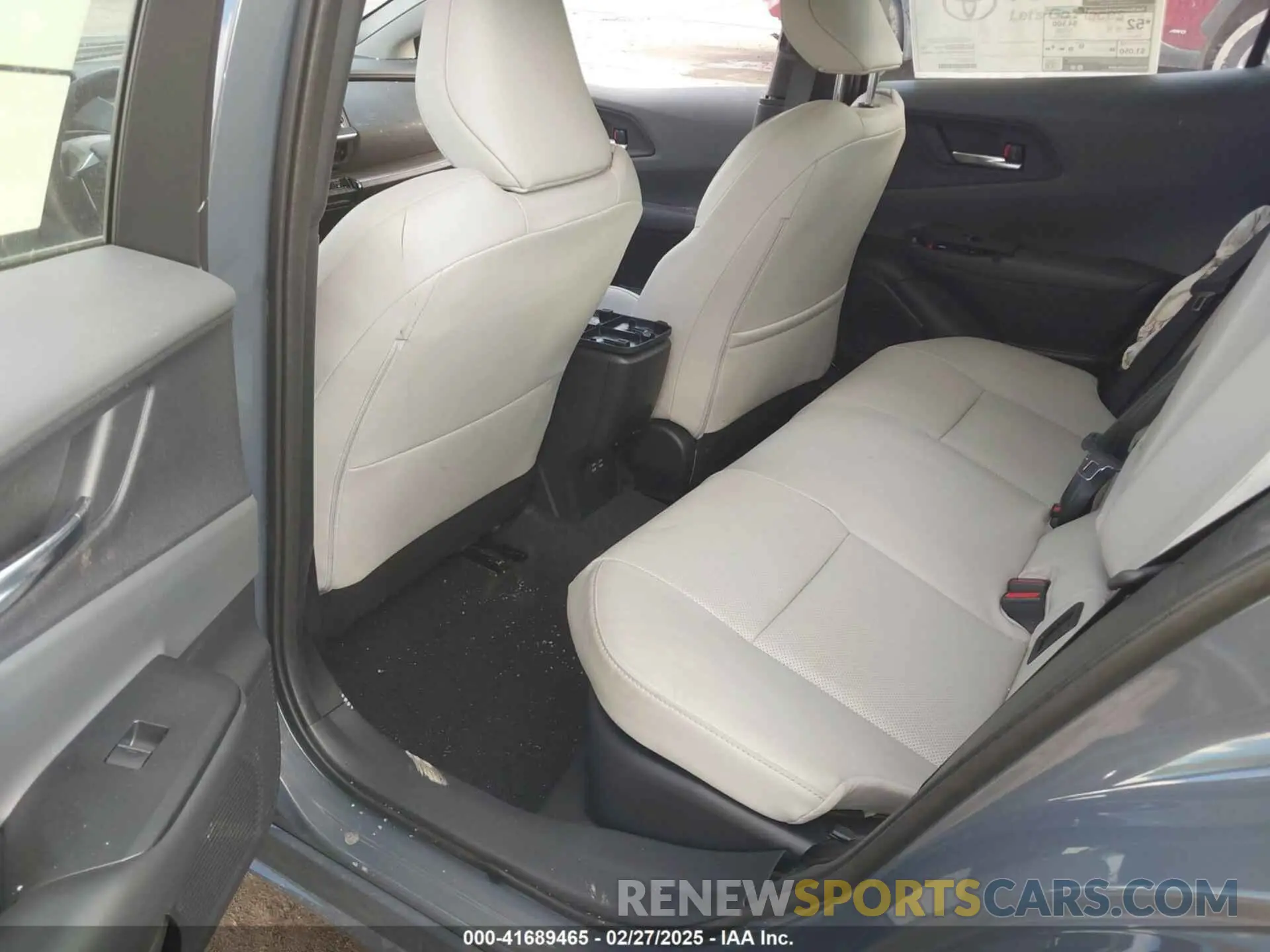 8 Фотография поврежденного автомобиля JTDACAAU4R3035056 TOYOTA PRIUS 2024