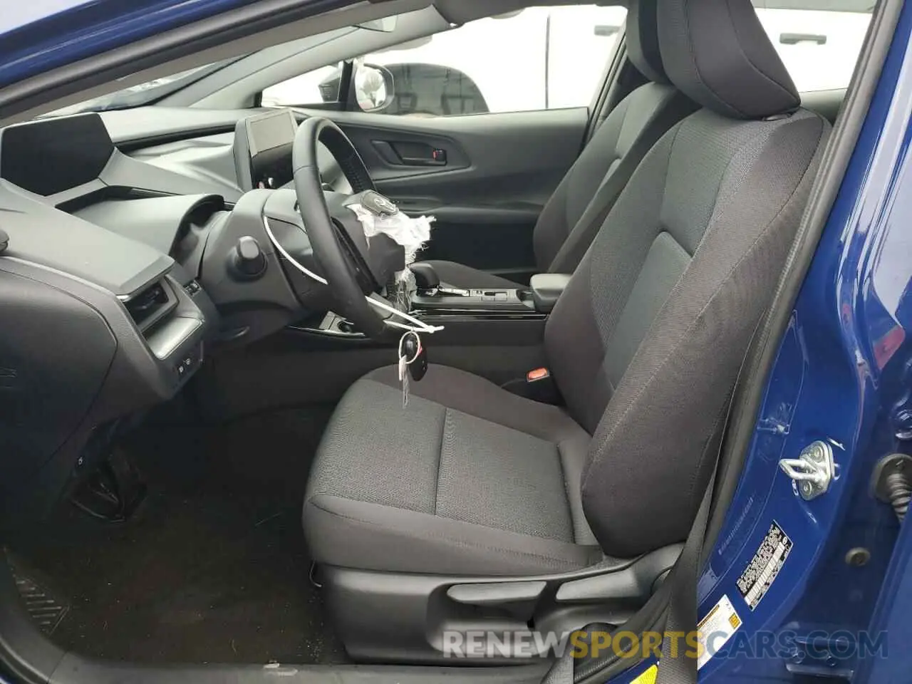7 Фотография поврежденного автомобиля JTDACAAU5R3023496 TOYOTA PRIUS 2024