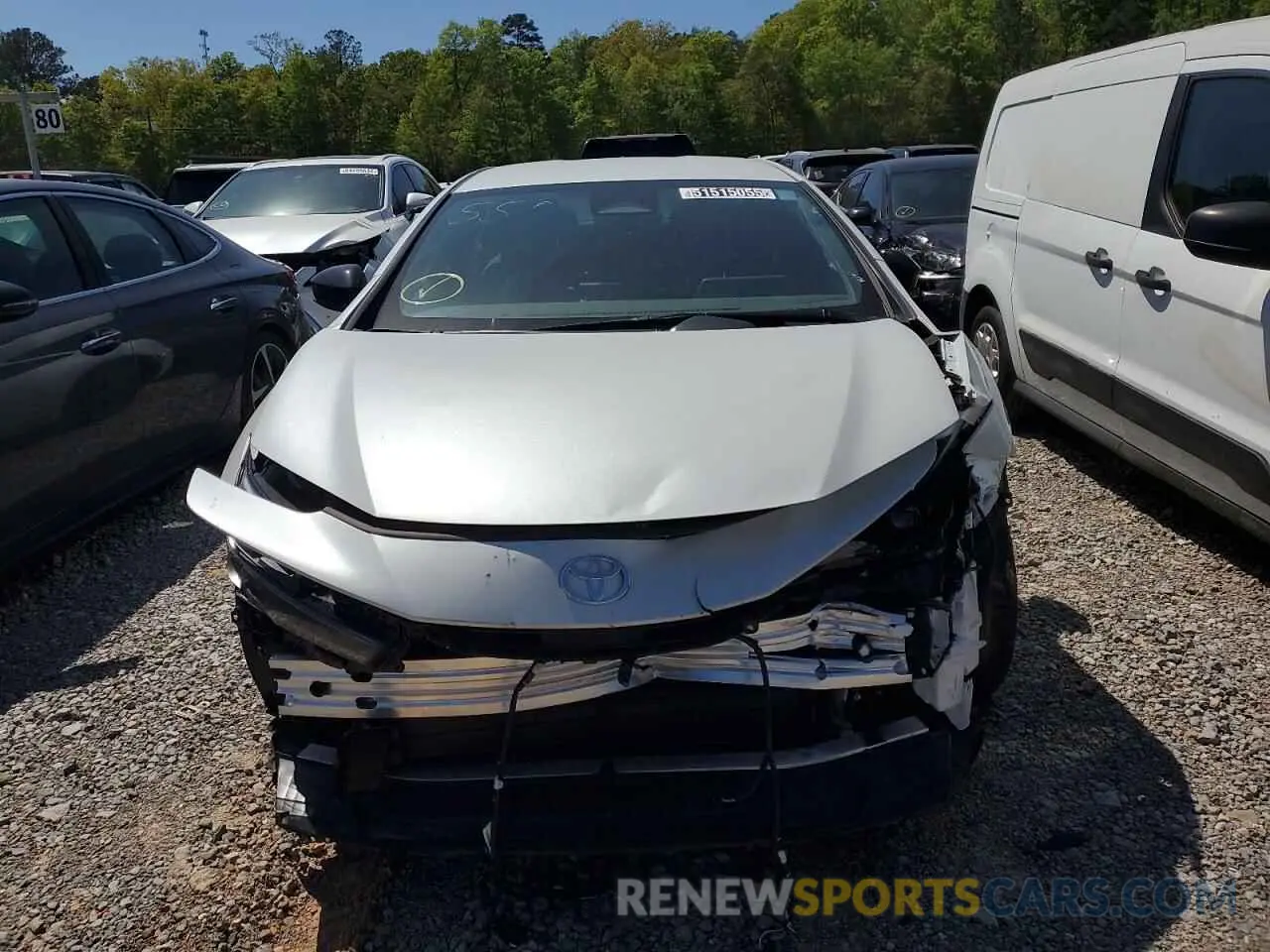 5 Photograph of a damaged car JTDACAAU5R3028617 TOYOTA PRIUS 2024
