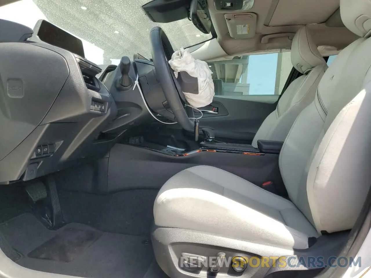 7 Photograph of a damaged car JTDACAAU5R3031775 TOYOTA PRIUS 2024