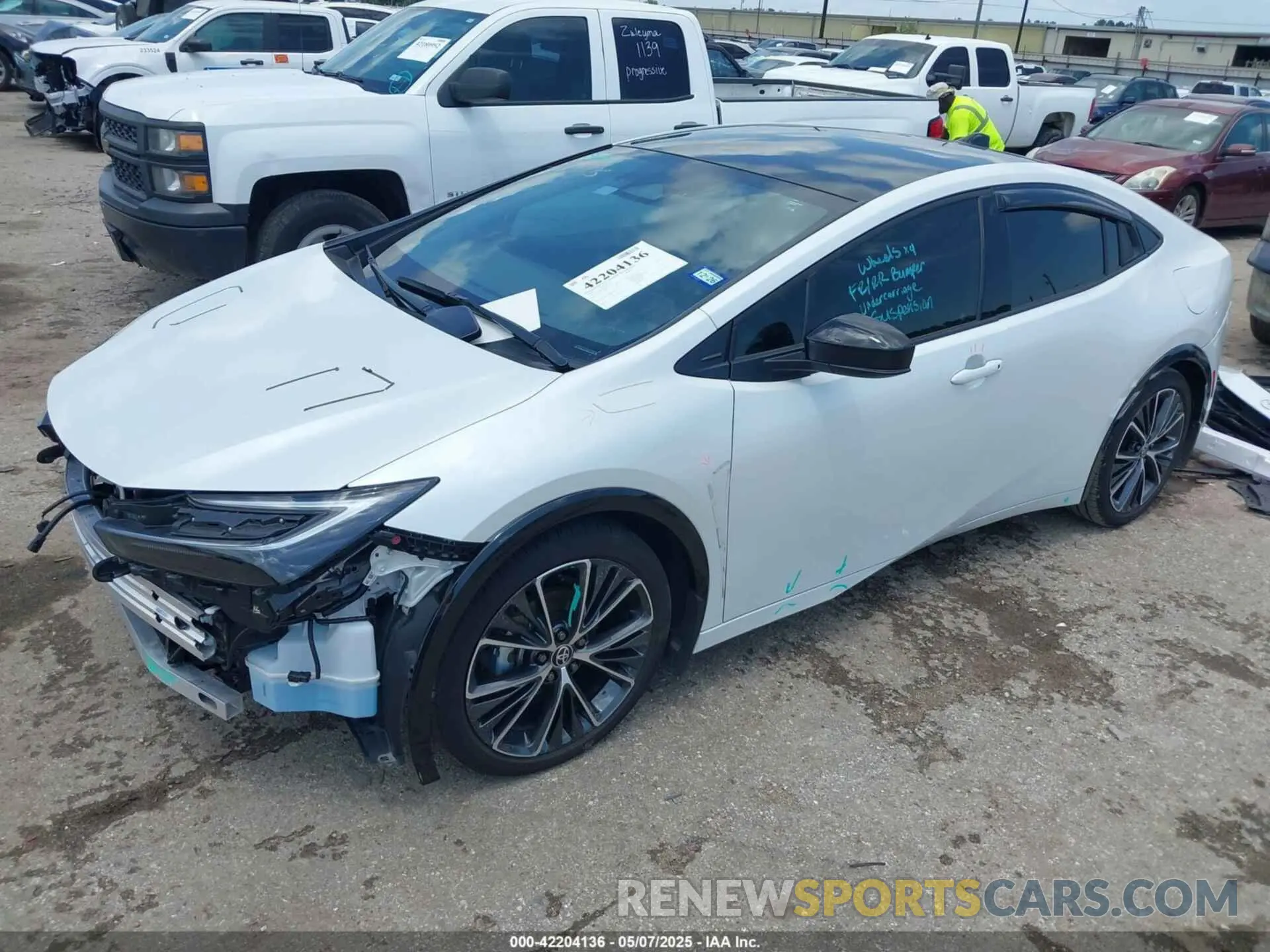 2 Фотография поврежденного автомобиля JTDACAAU6R3042736 TOYOTA PRIUS 2024