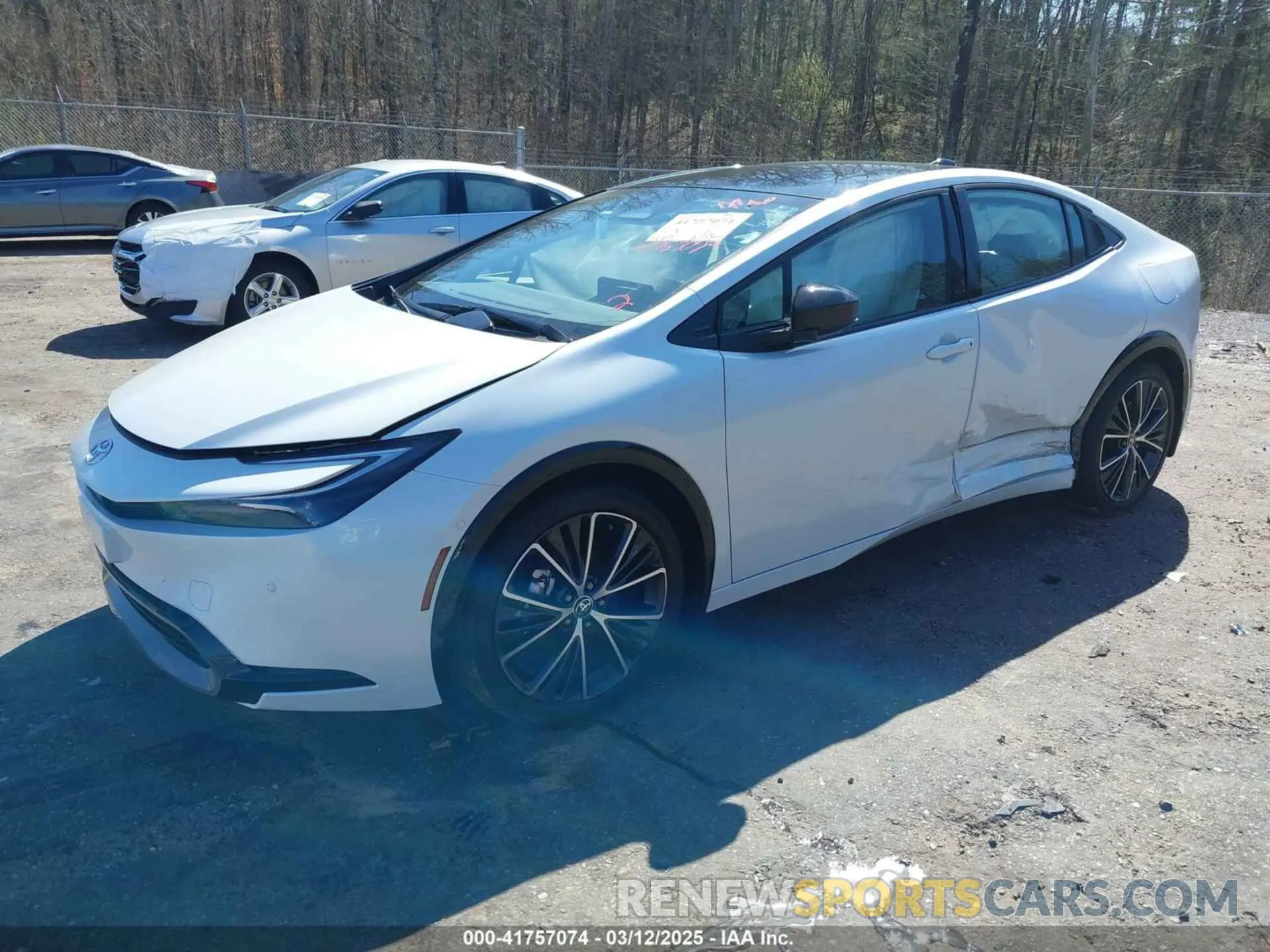 2 Фотография поврежденного автомобиля JTDACAAU6R3043434 TOYOTA PRIUS 2024