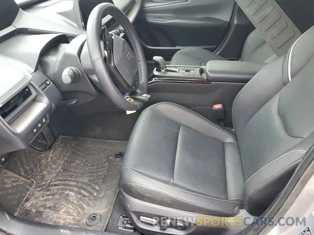 7 Photograph of a damaged car JTDACAAU7R3023953 TOYOTA PRIUS 2024