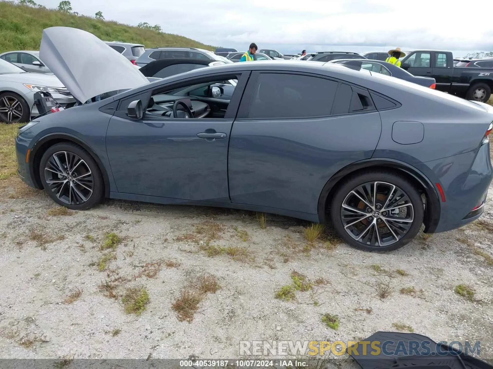 14 Photograph of a damaged car JTDACAAU7R3030837 TOYOTA PRIUS 2024