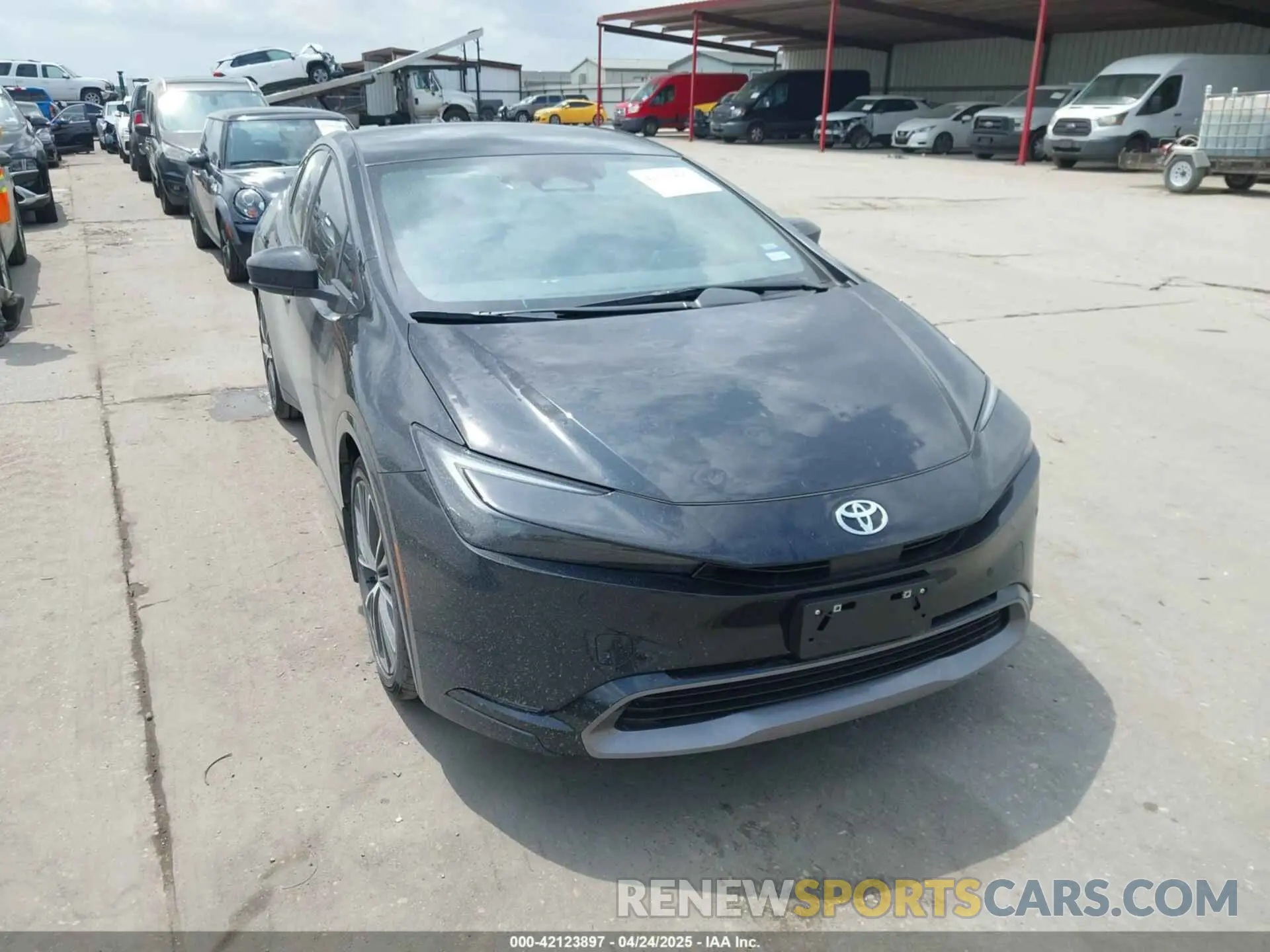 1 Фотография поврежденного автомобиля JTDACAAU7R3040428 TOYOTA PRIUS 2024