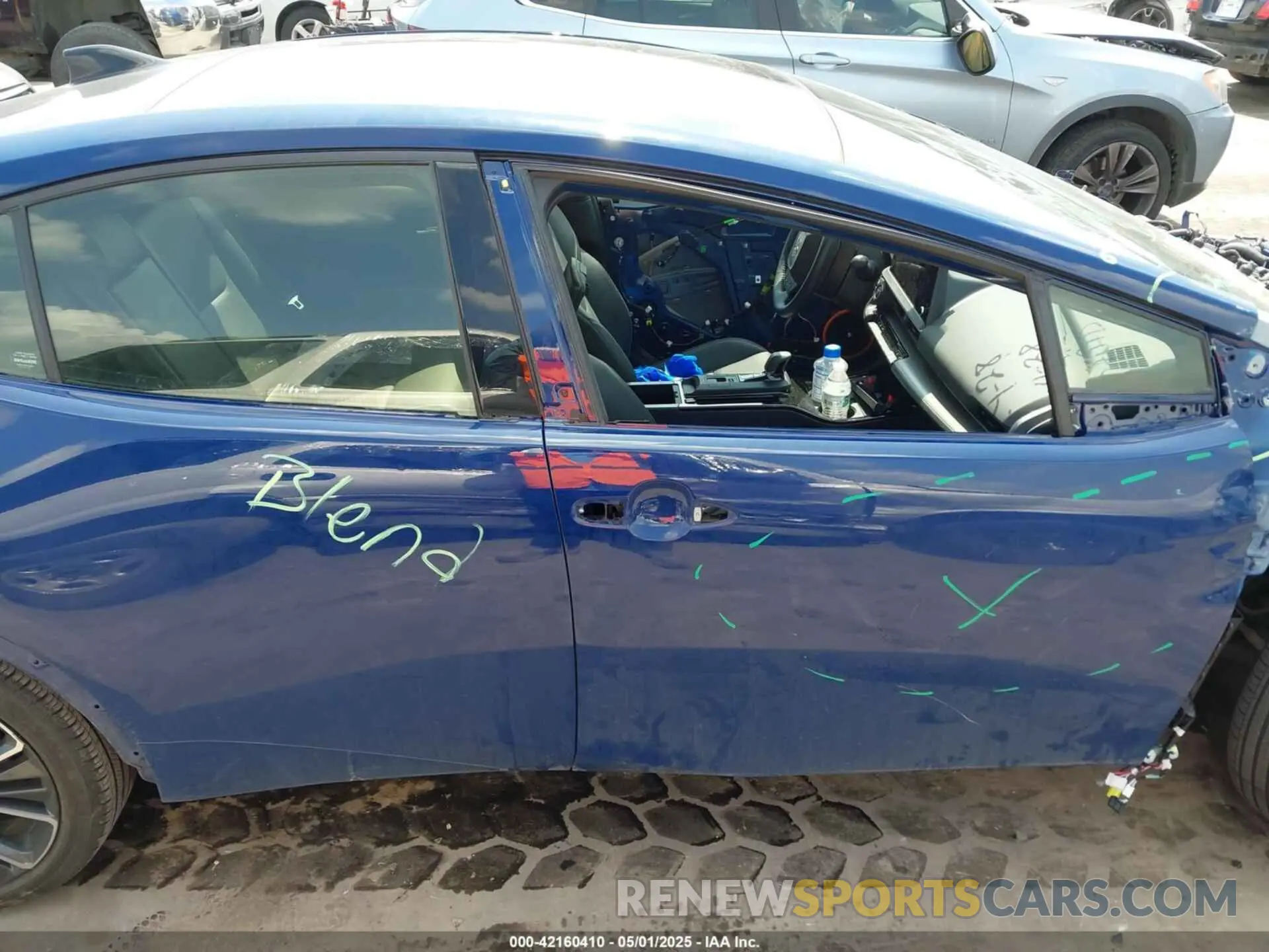 14 Фотография поврежденного автомобиля JTDACAAU8R3019555 TOYOTA PRIUS 2024