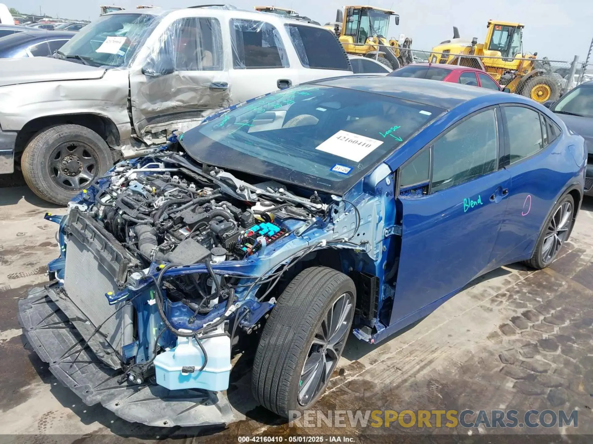 2 Фотография поврежденного автомобиля JTDACAAU8R3019555 TOYOTA PRIUS 2024