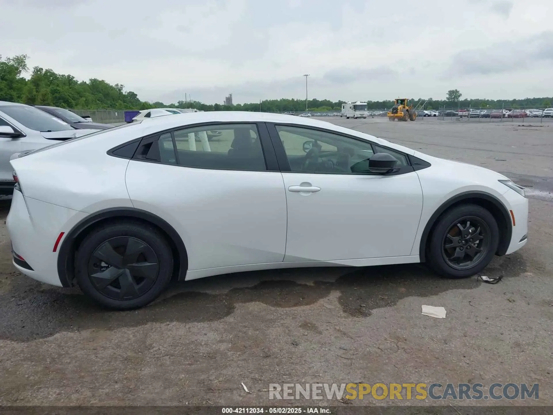 13 Фотография поврежденного автомобиля JTDACAAU9R3034839 TOYOTA PRIUS 2024