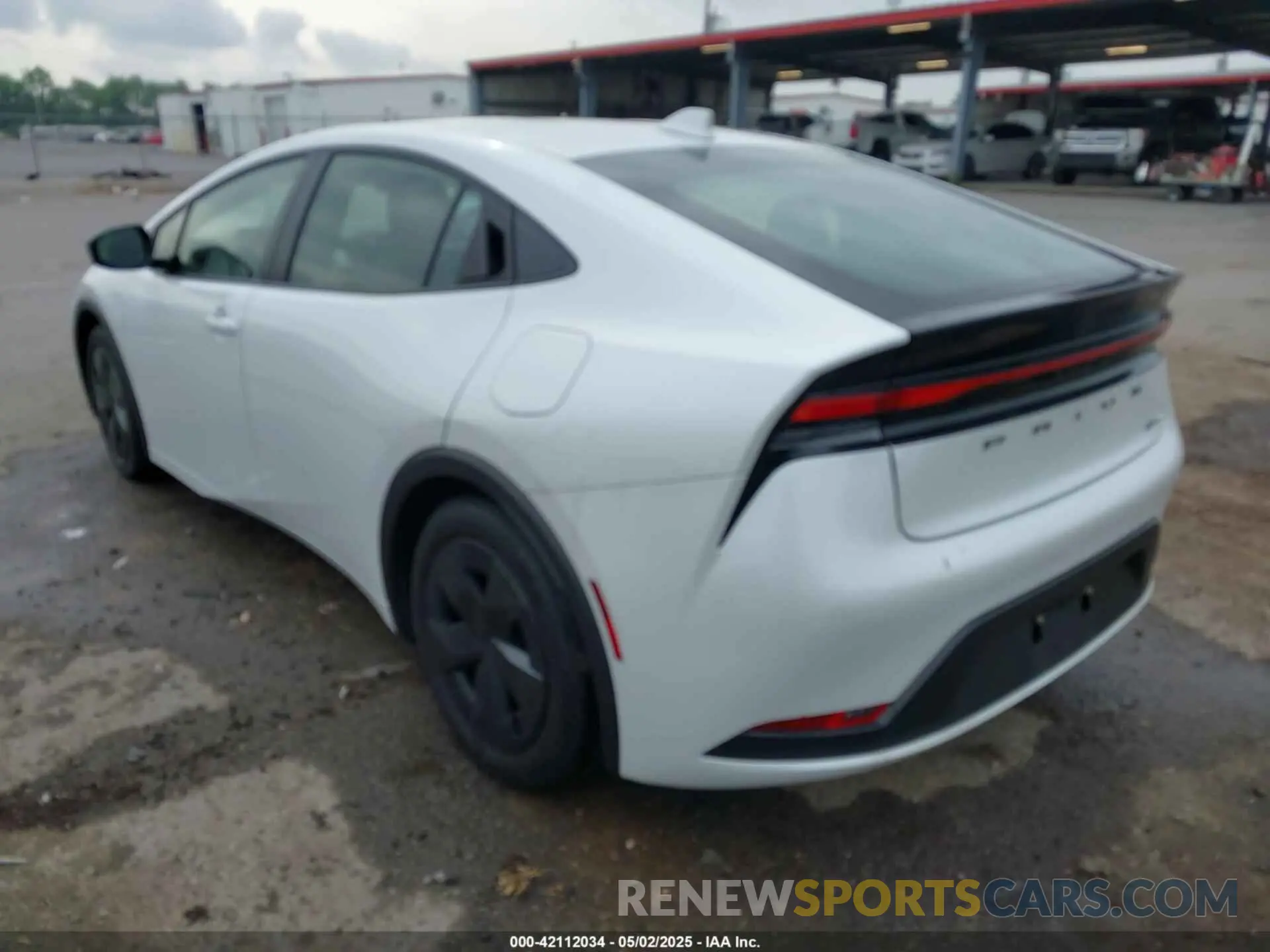 3 Фотография поврежденного автомобиля JTDACAAU9R3034839 TOYOTA PRIUS 2024