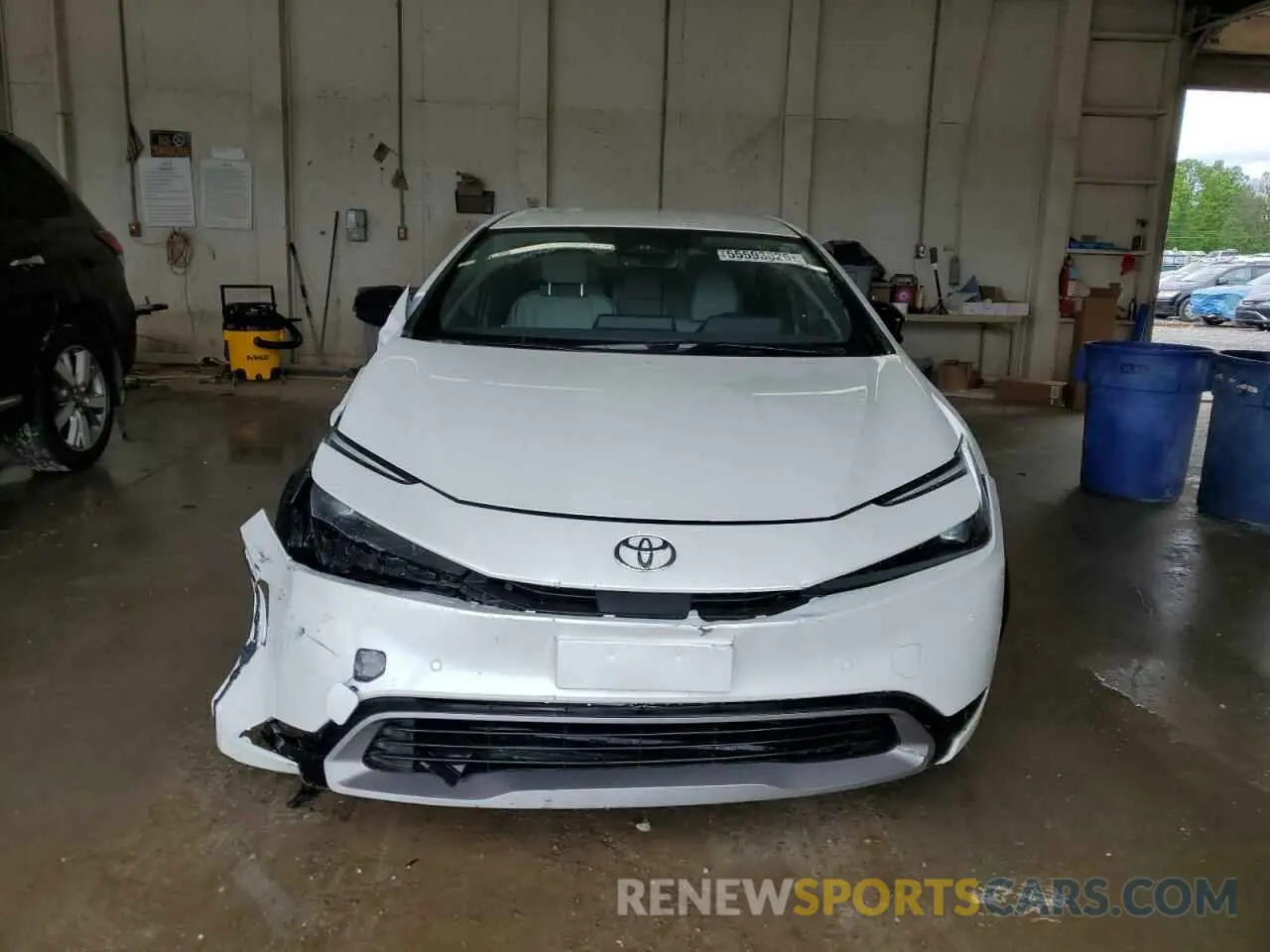 5 Photograph of a damaged car JTDACAAUXR3033375 TOYOTA PRIUS 2024