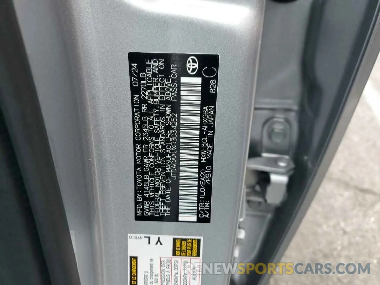 12 Фотография поврежденного автомобиля JTDACAAUXR3034252 TOYOTA PRIUS 2024