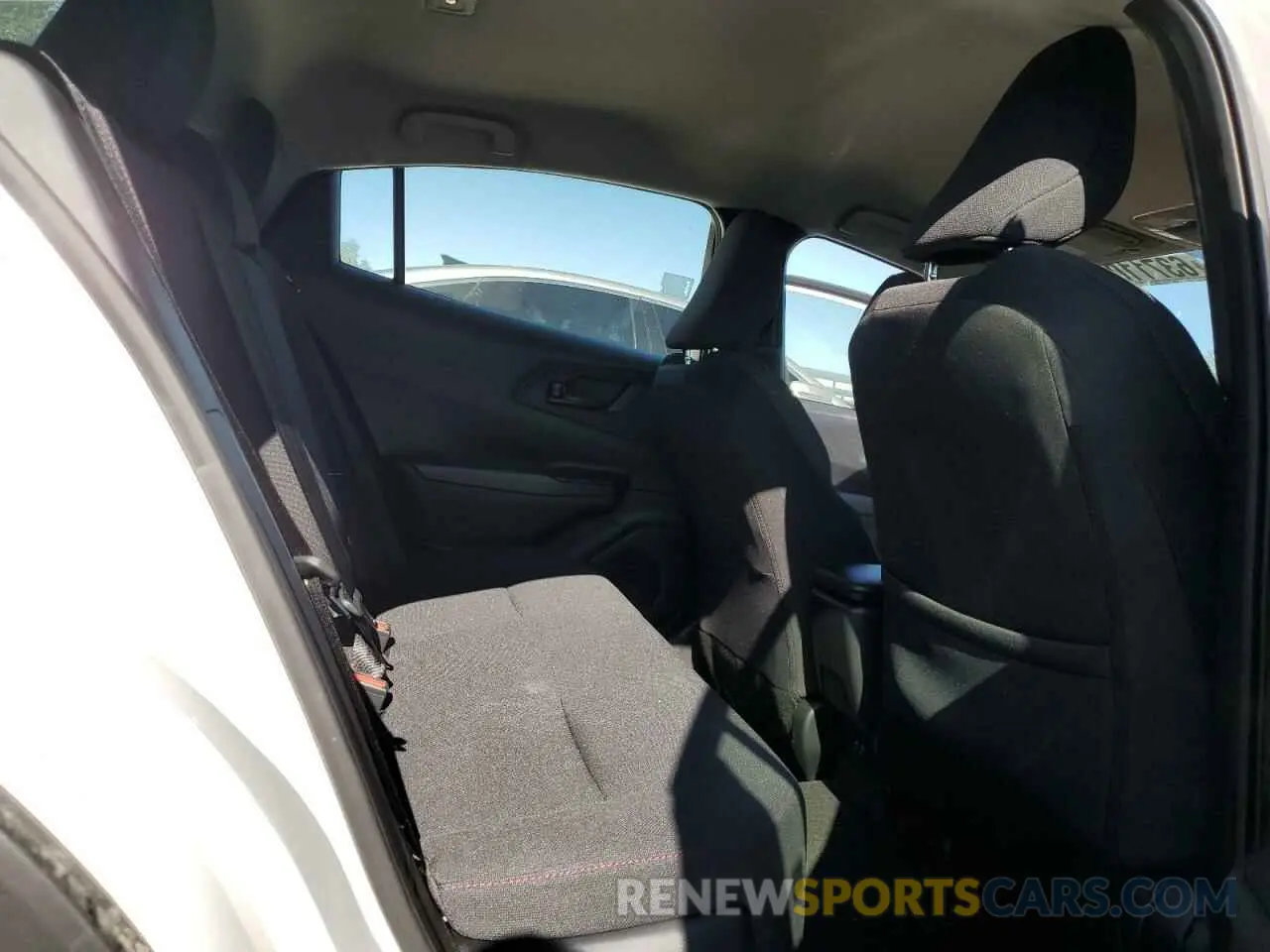 10 Photograph of a damaged car JTDACACU0R3011916 TOYOTA PRIUS 2024