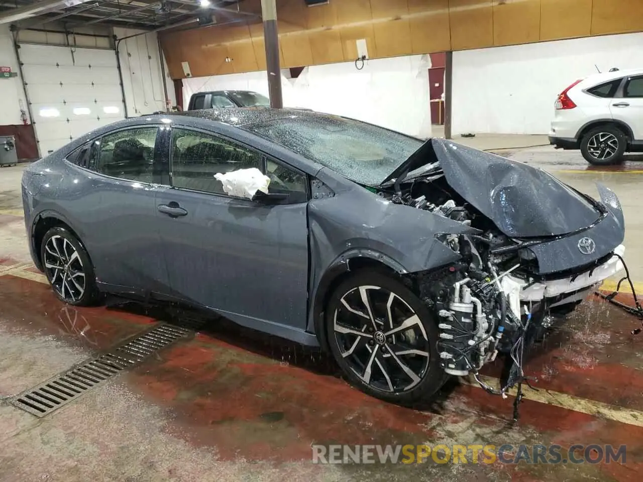 4 Фотография поврежденного автомобиля JTDACACU4R3034180 TOYOTA PRIUS 2024