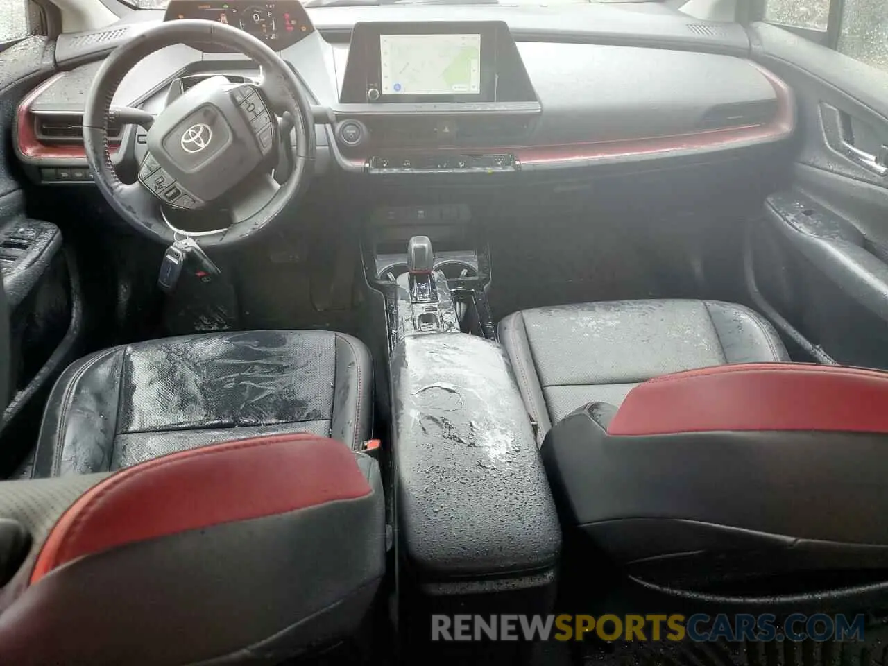 8 Фотография поврежденного автомобиля JTDACACU5R3012799 TOYOTA PRIUS 2024