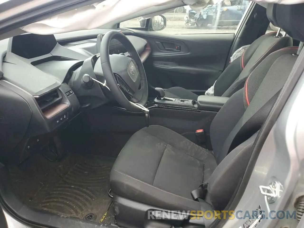 7 Фотография поврежденного автомобиля JTDACACU8R3020850 TOYOTA PRIUS 2024