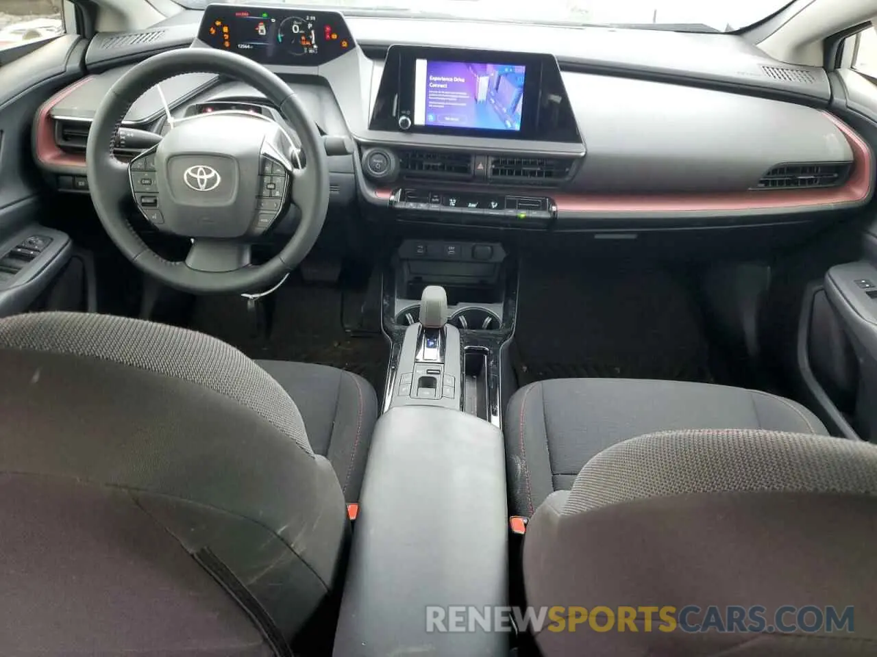 8 Фотография поврежденного автомобиля JTDACACU8R3020850 TOYOTA PRIUS 2024