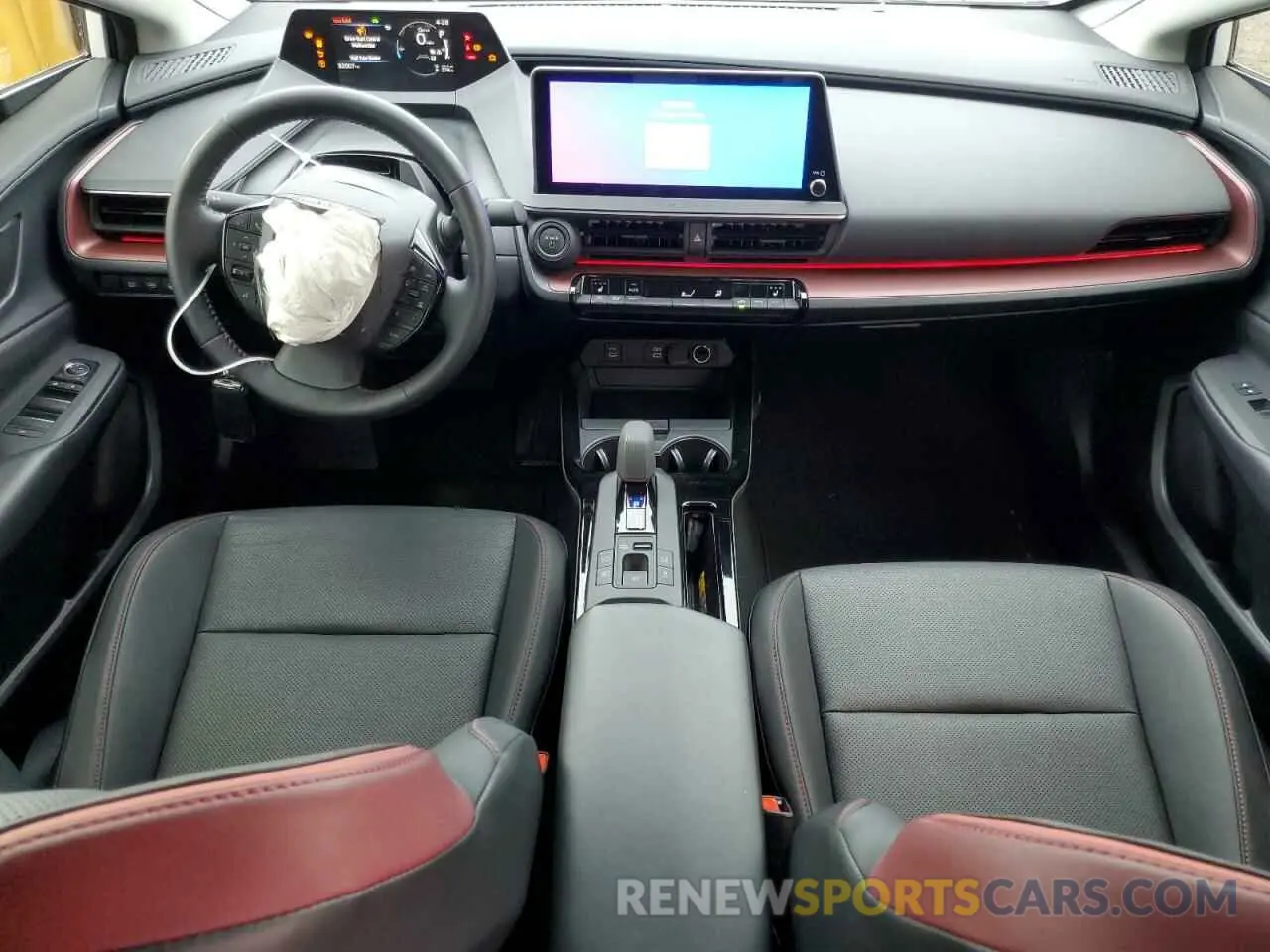 8 Фотография поврежденного автомобиля JTDACACU9R3028052 TOYOTA PRIUS 2024