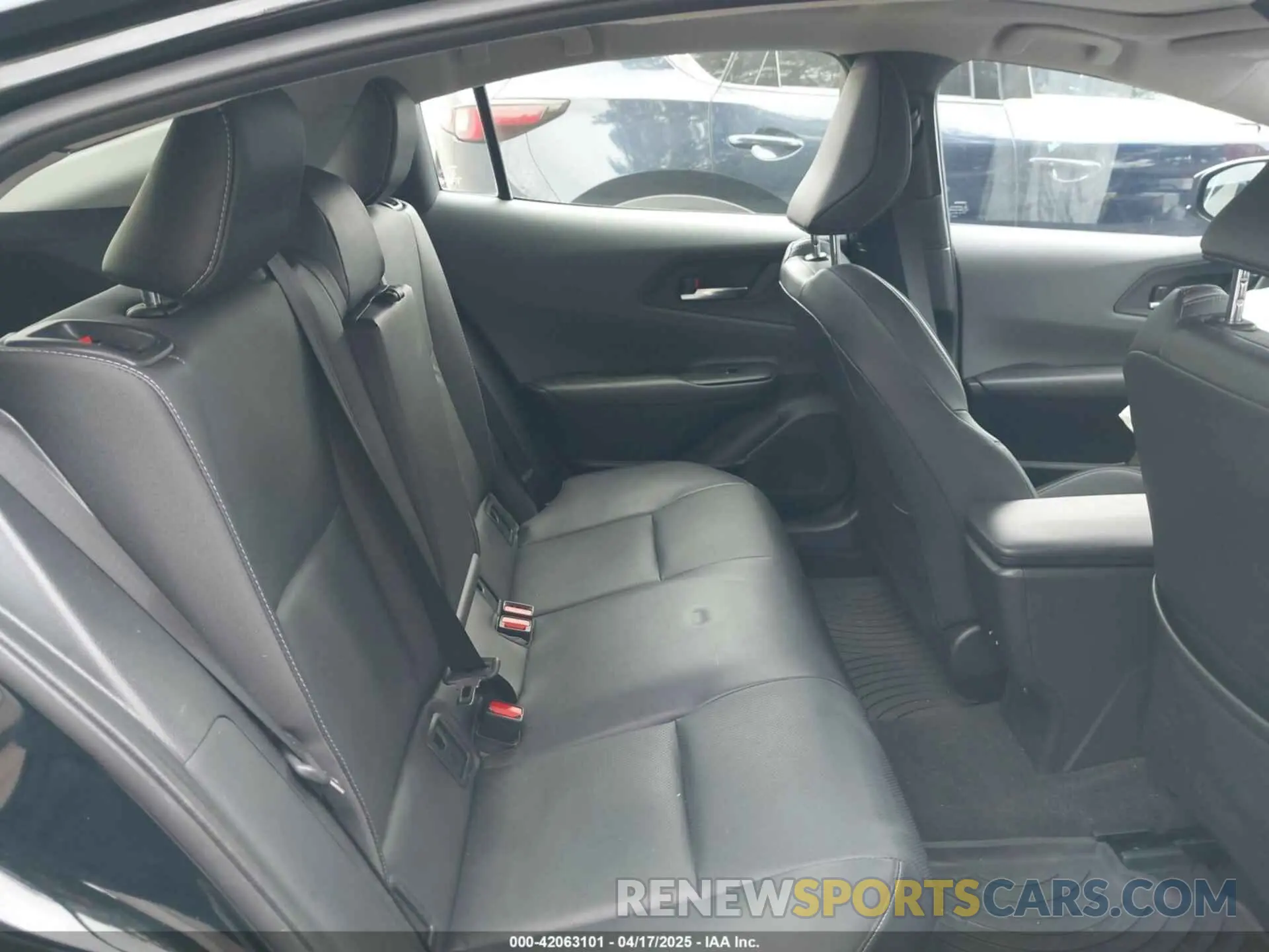 8 Фотография поврежденного автомобиля JTDADABU3R3015537 TOYOTA PRIUS 2024