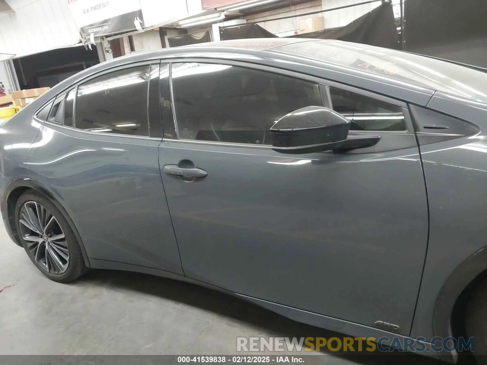 12 Фотография поврежденного автомобиля JTDADABU4R3009682 TOYOTA PRIUS 2024
