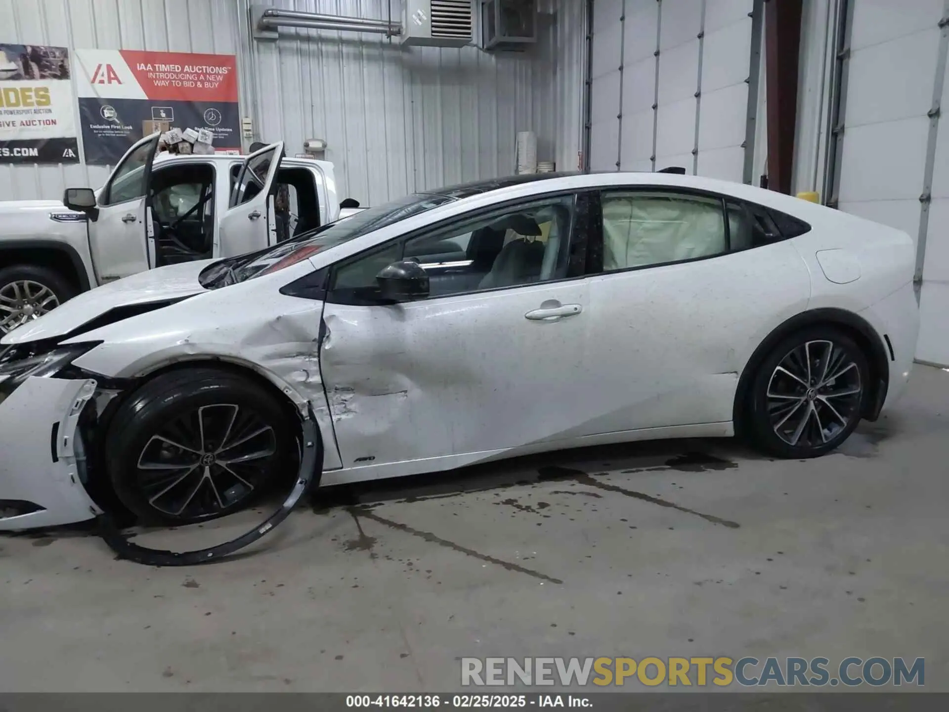 14 Photograph of a damaged car JTDADABU4R3009701 TOYOTA PRIUS 2024