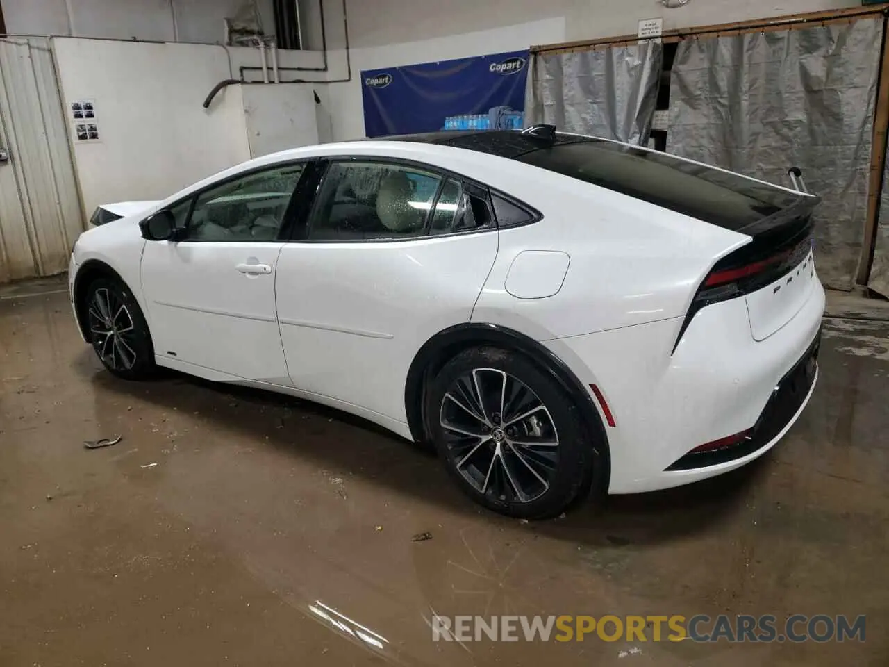 2 Фотография поврежденного автомобиля JTDADABU4R3011254 TOYOTA PRIUS 2024