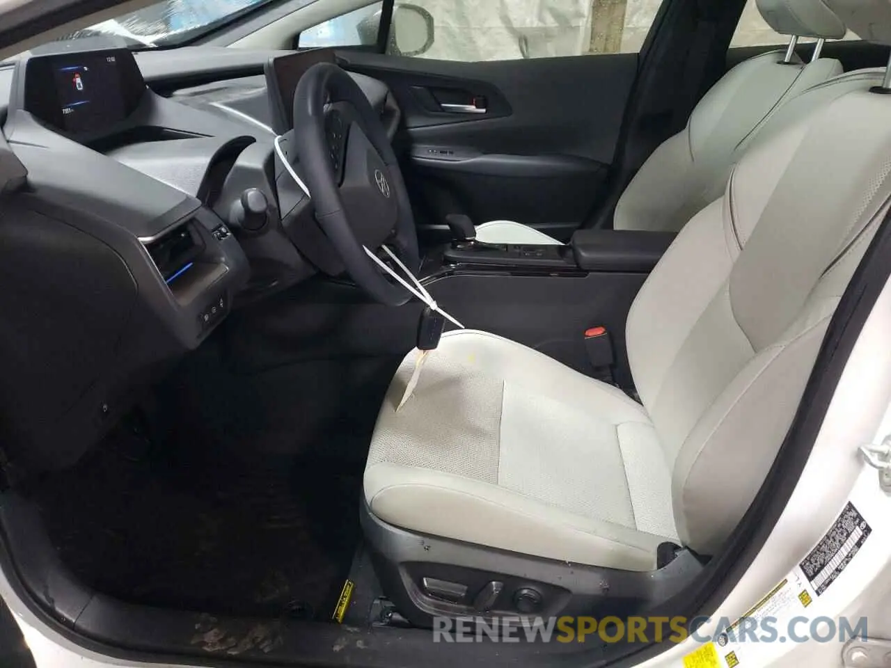 7 Фотография поврежденного автомобиля JTDADABU4R3011254 TOYOTA PRIUS 2024