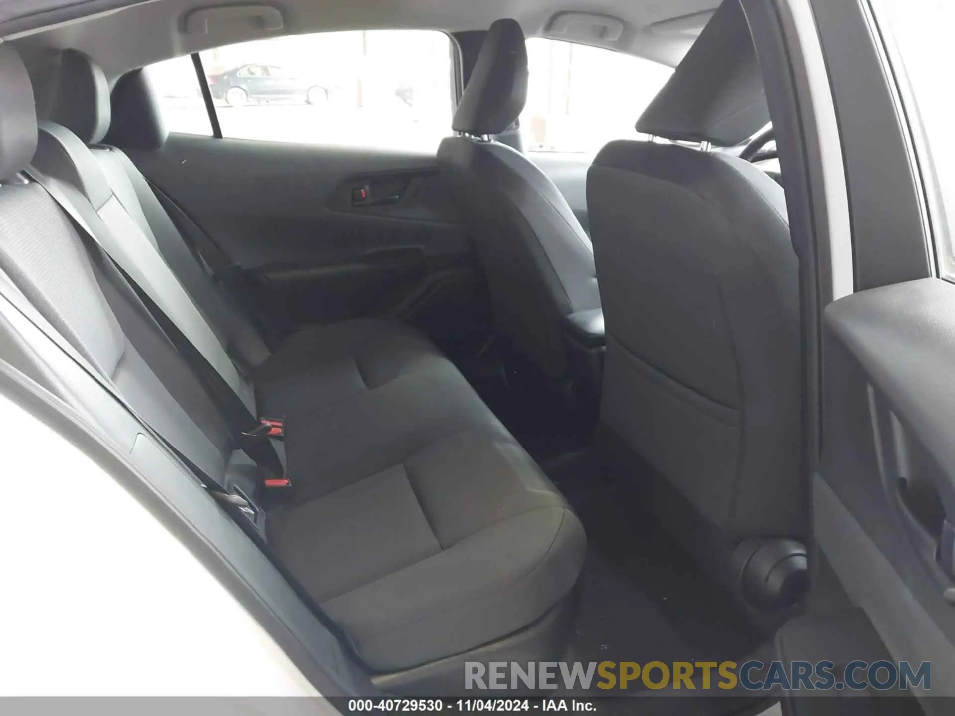 8 Фотография поврежденного автомобиля JTDADABU5R3011599 TOYOTA PRIUS 2024