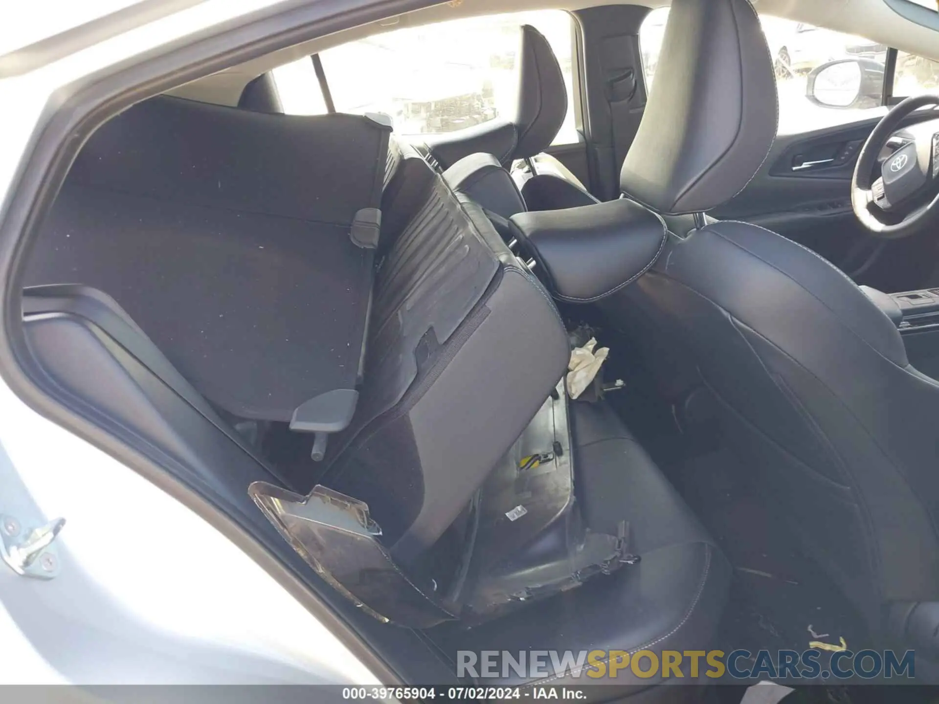 8 Фотография поврежденного автомобиля JTDADABU6R3007853 TOYOTA PRIUS 2024