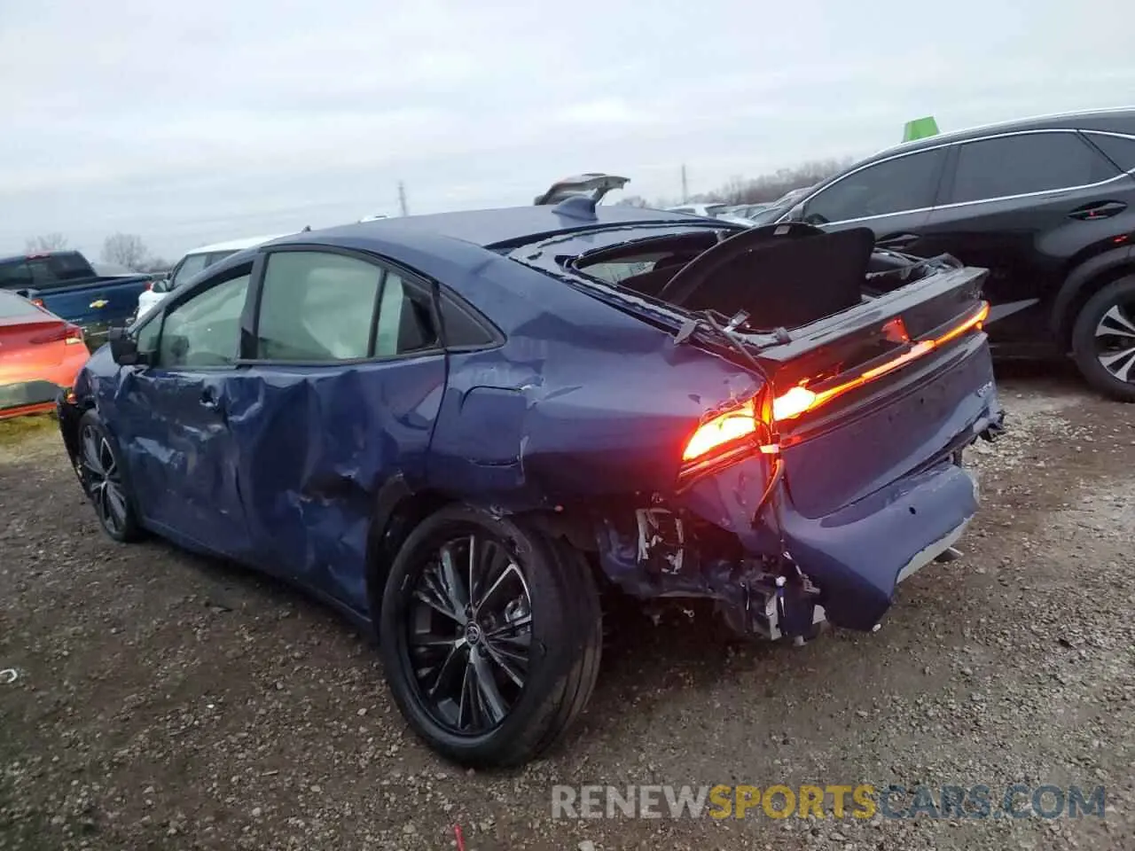 2 Фотография поврежденного автомобиля JTDADABU6R3015001 TOYOTA PRIUS 2024