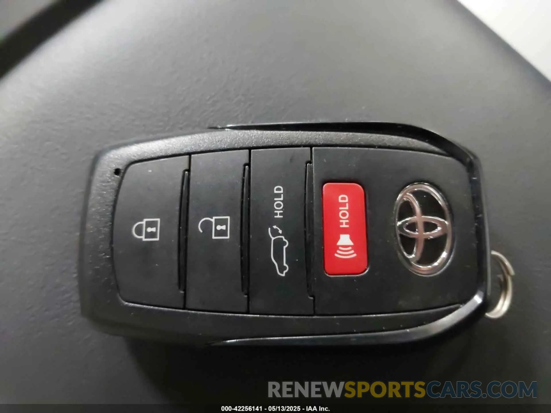 11 Фотография поврежденного автомобиля JTDADABU6R3024846 TOYOTA PRIUS 2024
