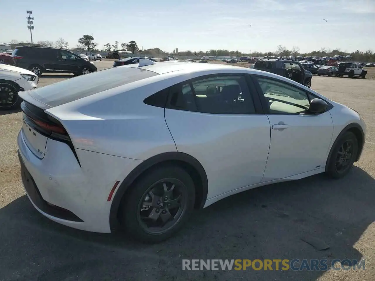3 Фотография поврежденного автомобиля JTDADABU9R3015977 TOYOTA PRIUS 2024