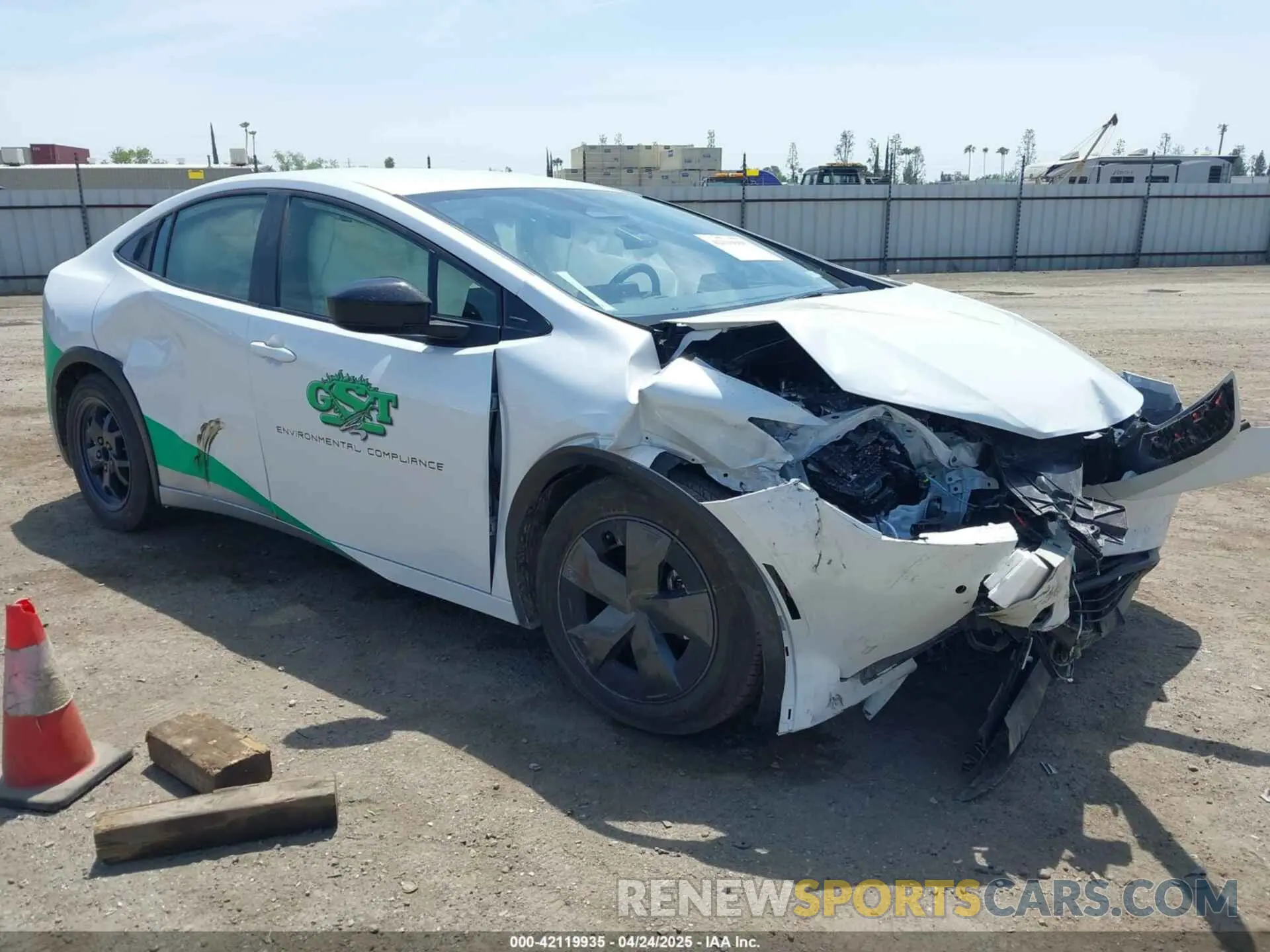 14 Photograph of a damaged car JTDACAAU1S3049356 TOYOTA PRIUS 2025