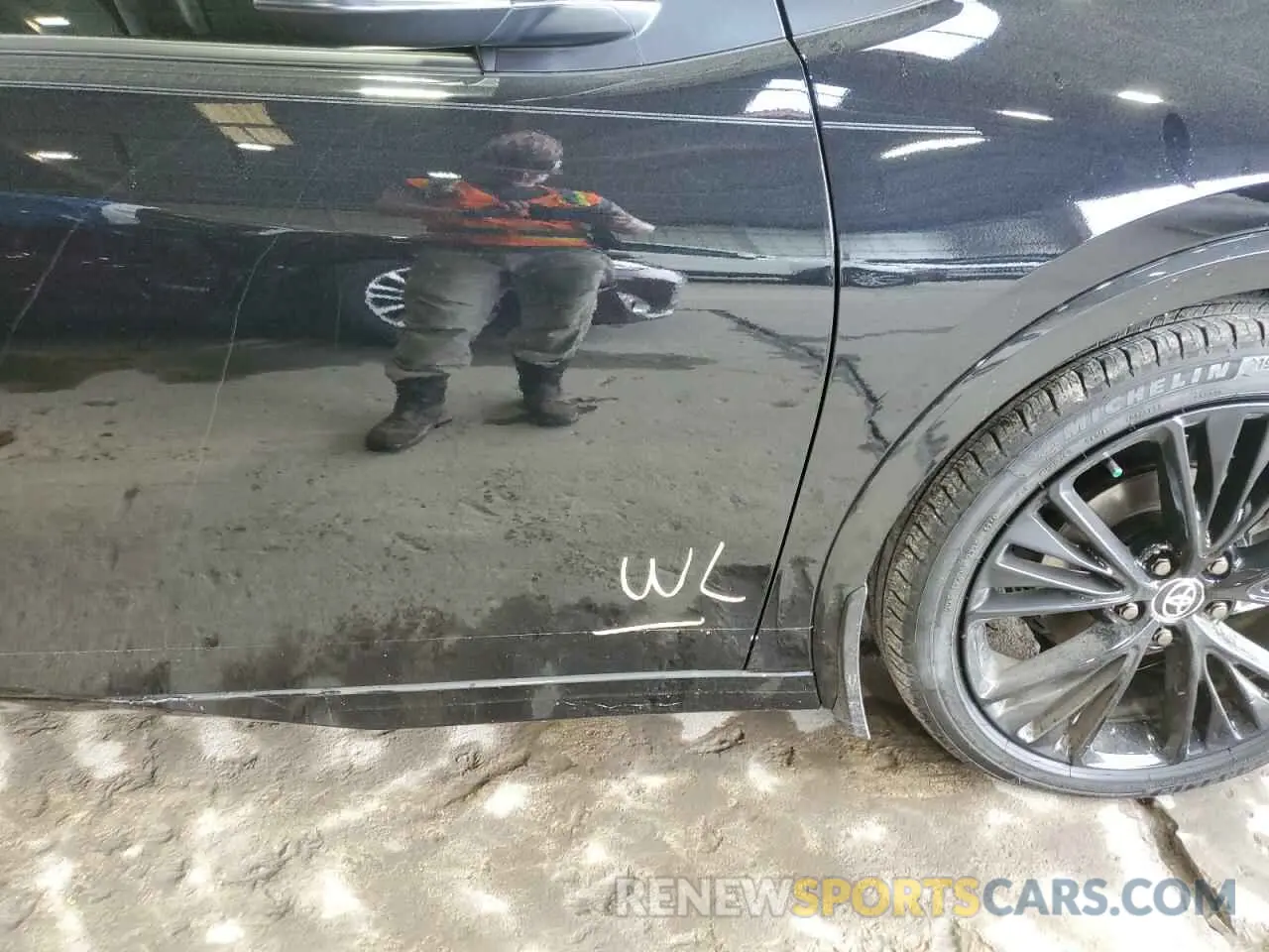 12 Фотография поврежденного автомобиля JTDACAAU5S3051241 TOYOTA PRIUS 2025