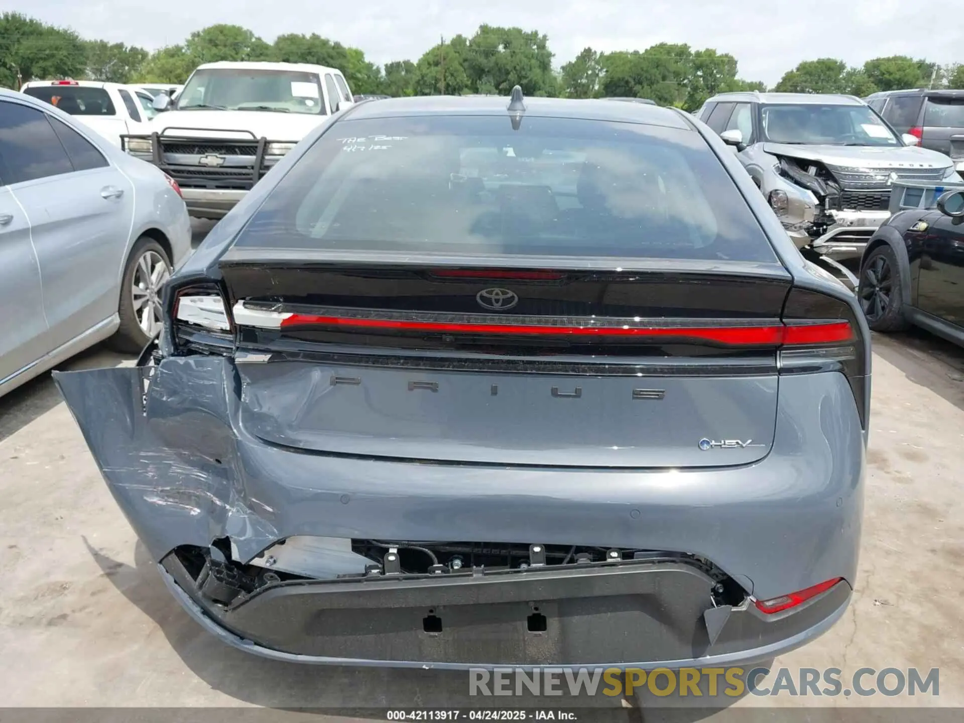 17 Photograph of a damaged car JTDACAAU7S3049099 TOYOTA PRIUS 2025