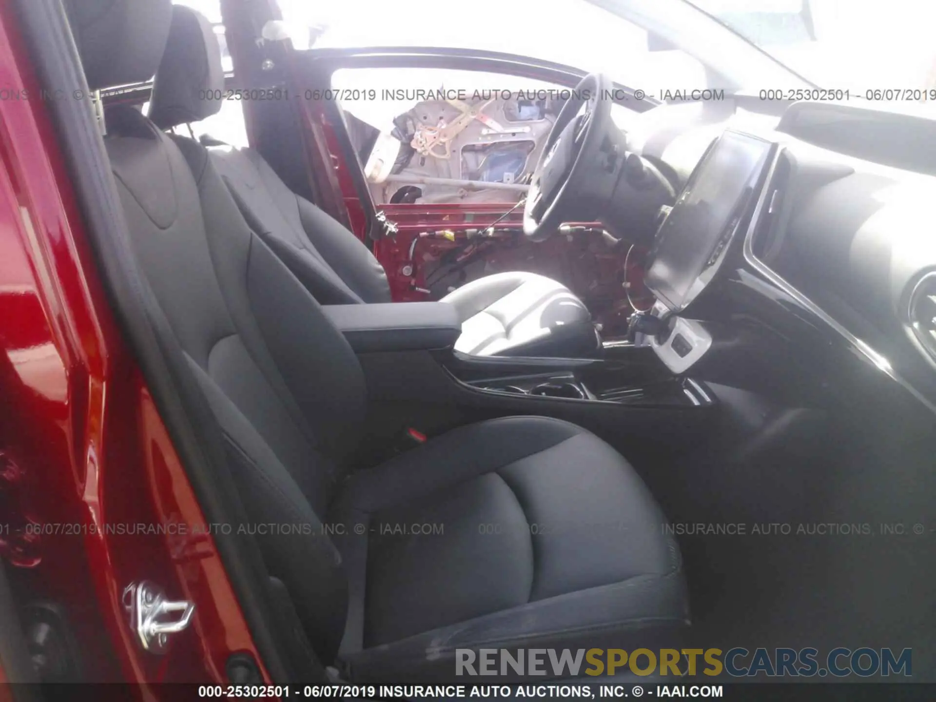 5 Photograph of a damaged car JTDKARFP0K3110160 TOYOTA PRIUS PRIME 2019