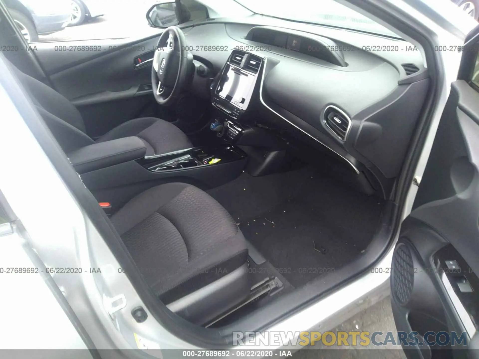 5 Photograph of a damaged car JTDKARFP0K3111177 TOYOTA PRIUS PRIME 2019