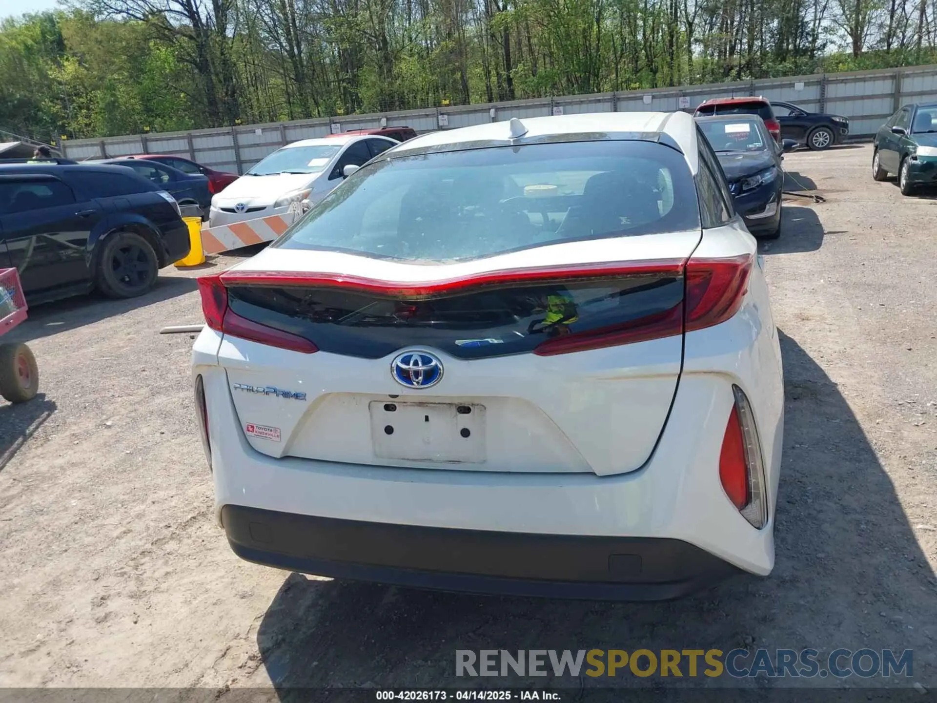 16 Photograph of a damaged car JTDKARFP1K3116470 TOYOTA PRIUS PRIME 2019