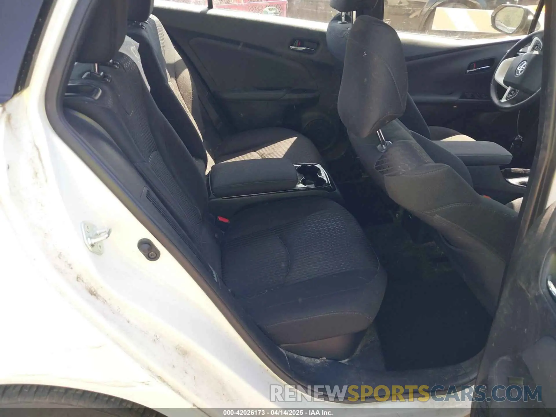 8 Photograph of a damaged car JTDKARFP1K3116470 TOYOTA PRIUS PRIME 2019