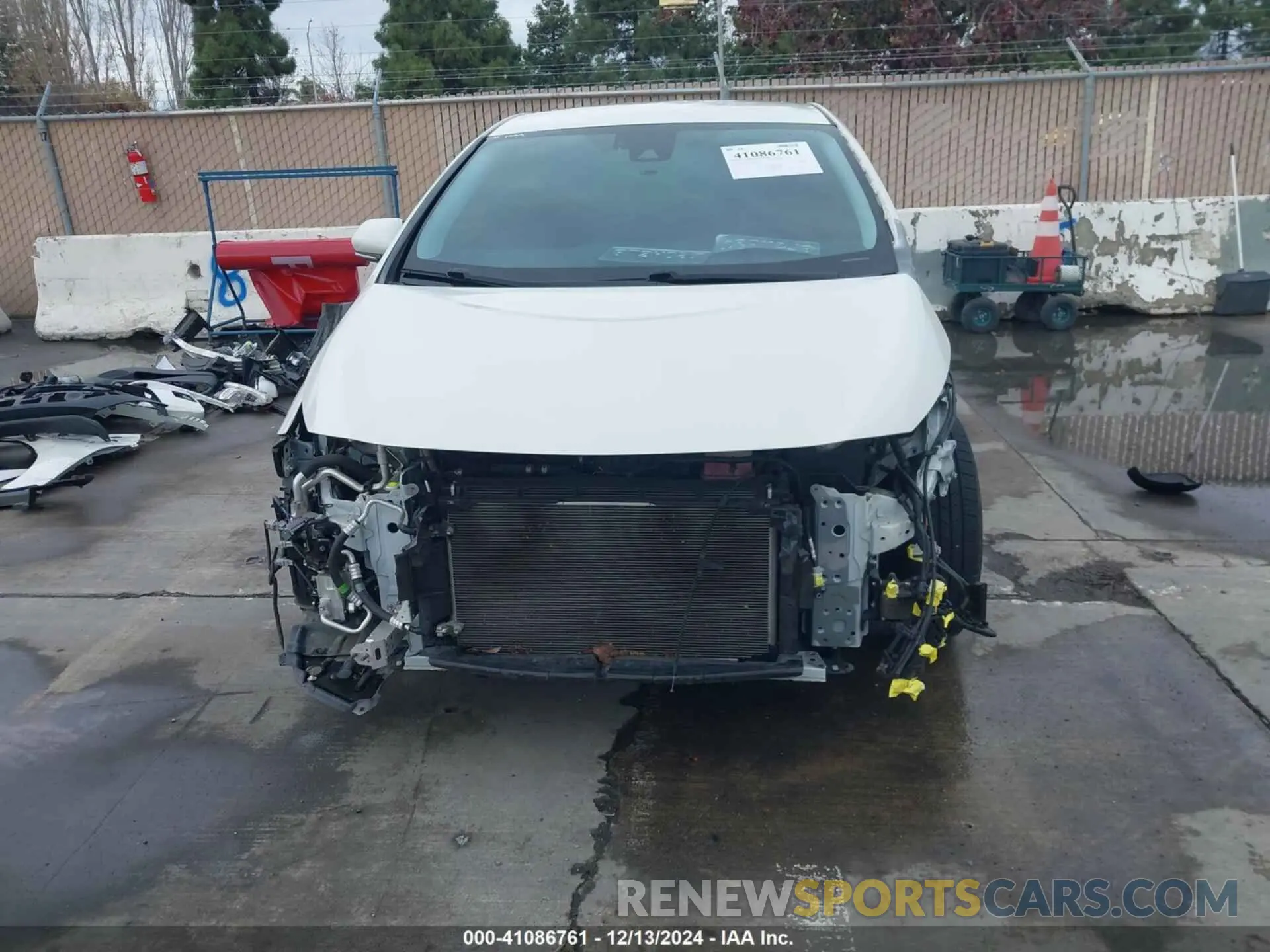 13 Фотография поврежденного автомобиля JTDKARFP5K3118819 TOYOTA PRIUS PRIME 2019