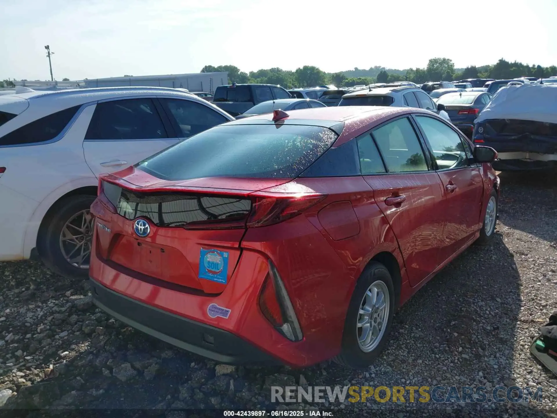 4 Photograph of a damaged car JTDKARFP5K3119341 TOYOTA PRIUS PRIME 2019