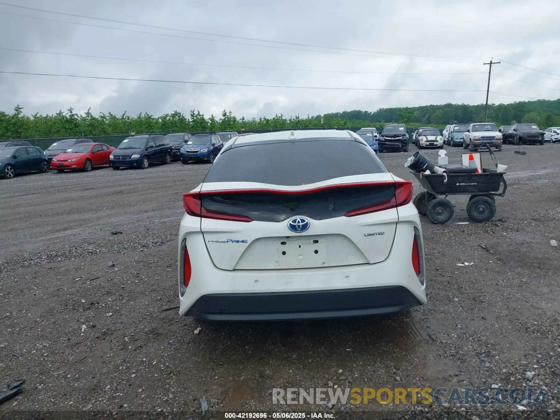 17 Фотография поврежденного автомобиля JTDKARFP2L3146028 TOYOTA PRIUS PRIME 2020