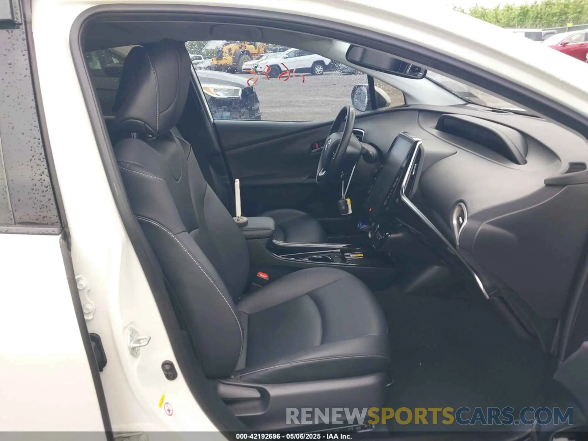 5 Фотография поврежденного автомобиля JTDKARFP2L3146028 TOYOTA PRIUS PRIME 2020