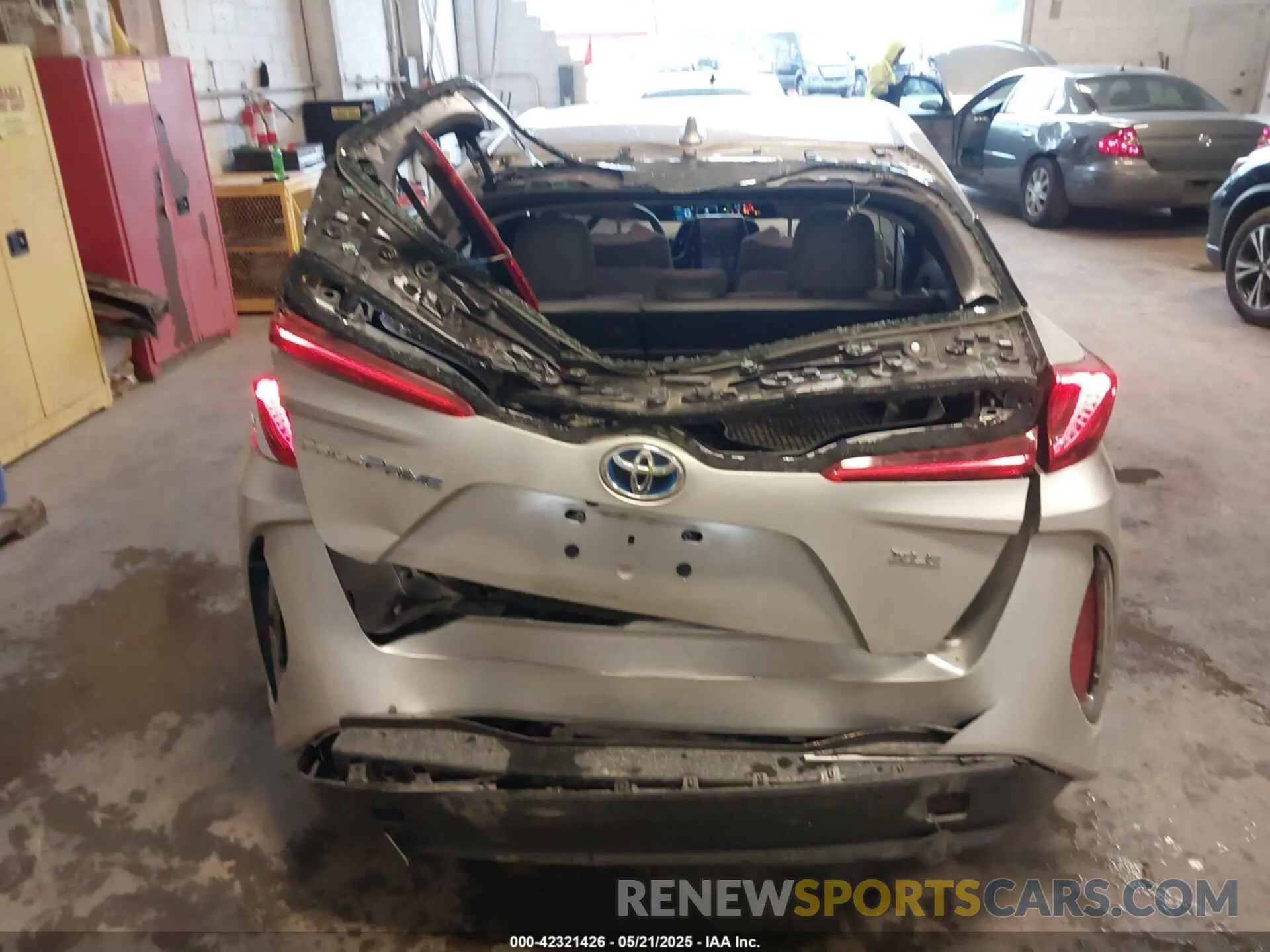 6 Photograph of a damaged car JTDKARFP3L3150458 TOYOTA PRIUS PRIME 2020